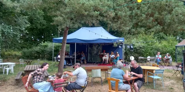 25_12_322_CampingBroceliande_Animation