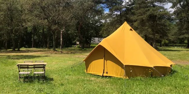 25_12_33_CampingBroceliande_TenteLancelot