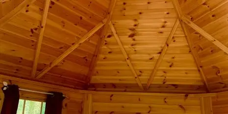 25_12_39_CampingBroceliande_CabaneLutin