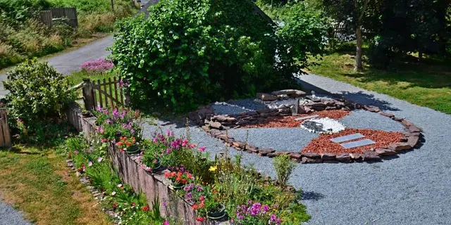 25_13_128_GiteMaringotte_11pers