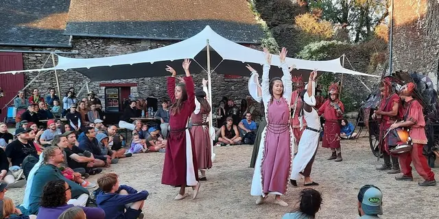 concert_danses_médiévales_de_broceliande_Centre_Arthurien_Comper_Concoret