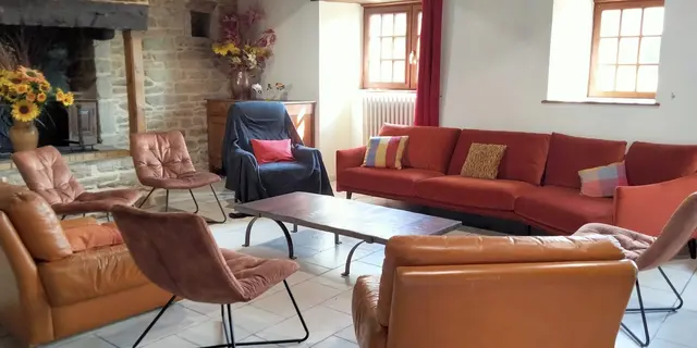 330393253_235121895530870_92961425431165720_n