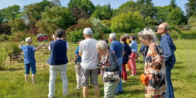 animations_visiteguidée_jardindelapeignie_Ménéac_DestinationBroceliande