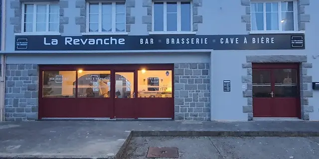 LaRevanche_resaurant_bar_Saint-Malo-des-trois-fontaines