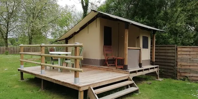 Tente lodge Baléares-Hébergement insolite-Domaine du Roc - Brocéliande -Morbihan