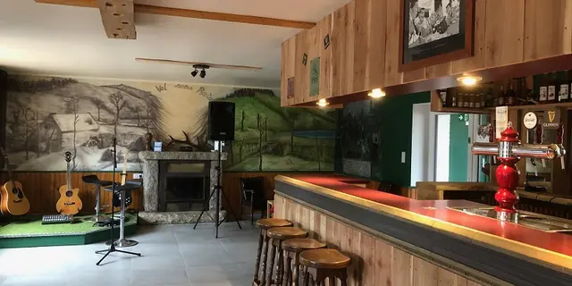 bar_descenteduval_tréhorenteuc_DestinationBrocéliande