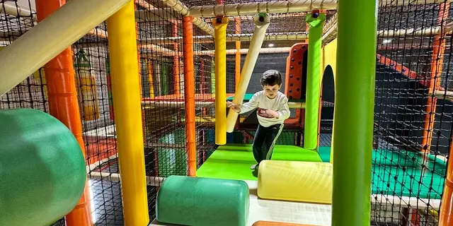 Parc de jeux indoor - ti'leo kids - Ploërmel - Brocéliande