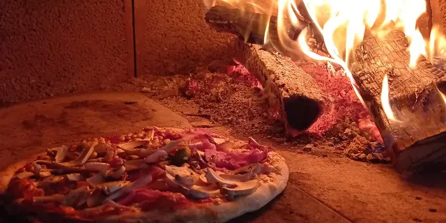 le trait d'union - pizza au feu de bois - Ploërmel