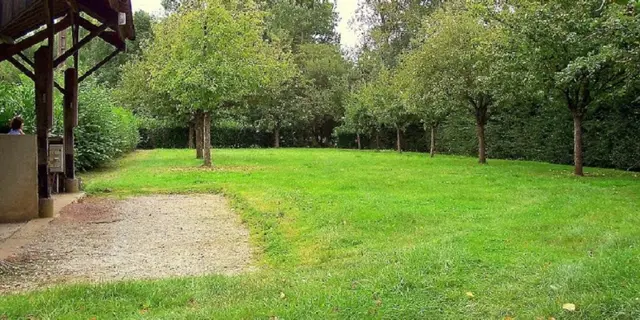 Aire-camping-de-Saint-Lery