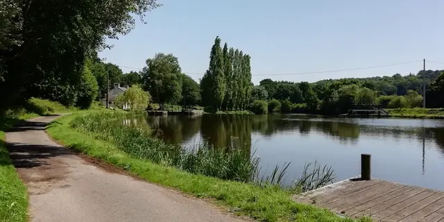 Aire de stationnement - Guillac - Morbihan - Bretagne