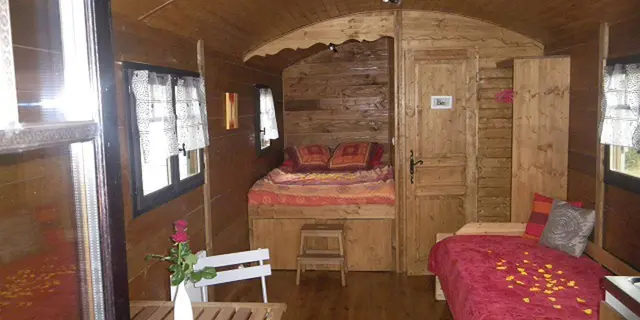 Ambiance bohème aux roulottes du Domaine de Kervallon - Caro - Morbihan - Bretagne