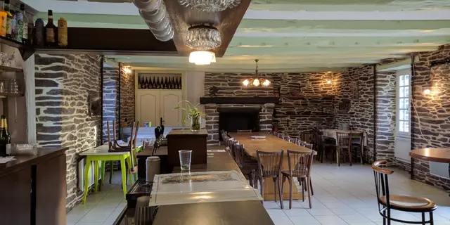 Auberge le Pont du Secret_Paimpont_bar