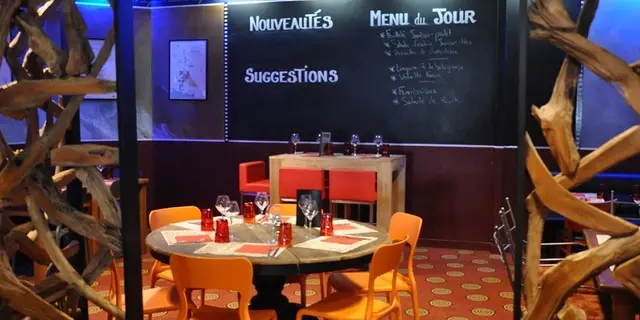 Restaurant le B13 - salle de restauration - Ploërmel - Brocéliande