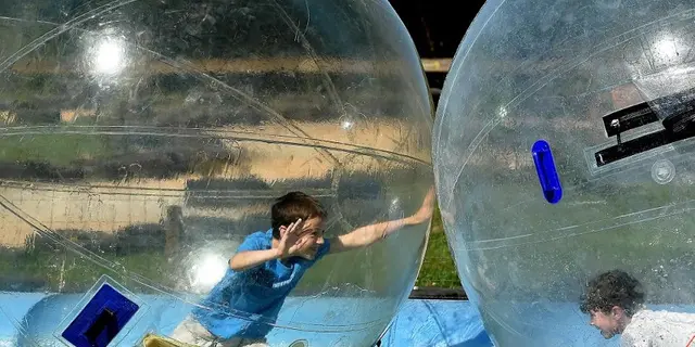 water ball - taupont