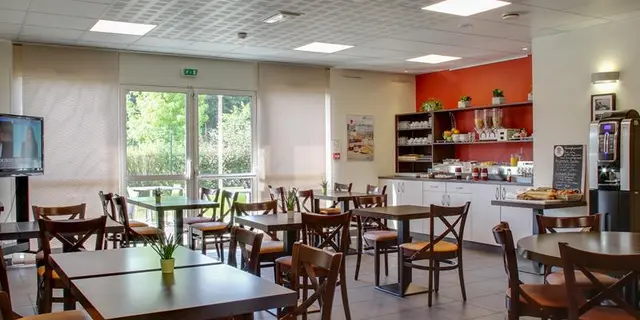 Brit Hotel Saint-Meen-le-Grand