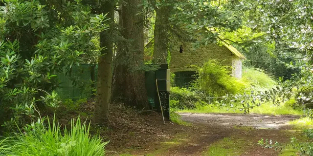 CH sur l'Ille Dana_Paimpont_extérieur_chemin