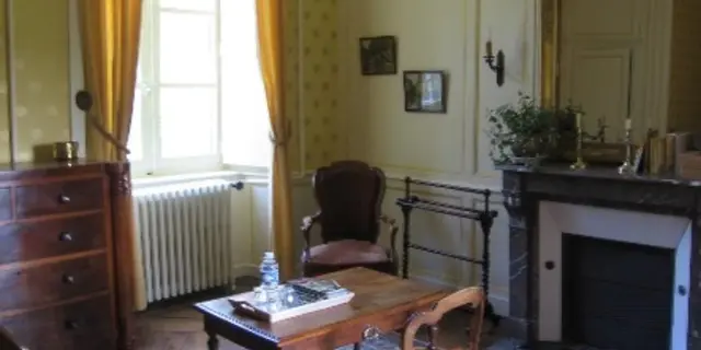 CHAMBRE JAUNE