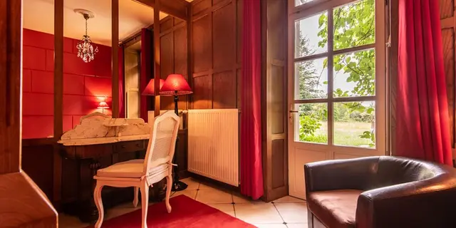 Chambre 2 bis appartement rez-de-jardin