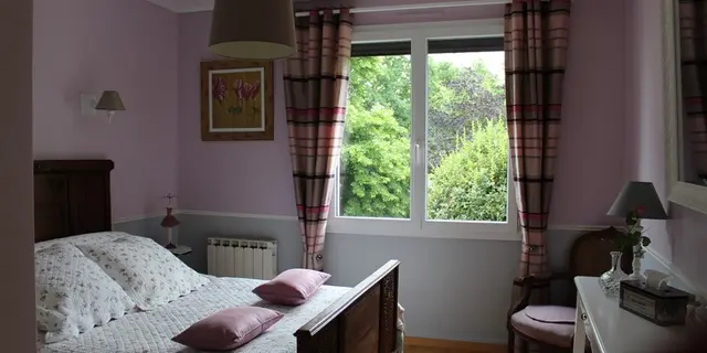 Chambre-rose-en-bas