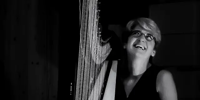 concert_harpe_catherine-baudichet_eglise-graal_Trehorenteuc_Broceliande