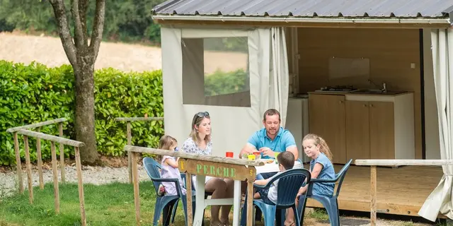 Camping Domaine de Kerelly - Guégon - Morbihan - Bretagne