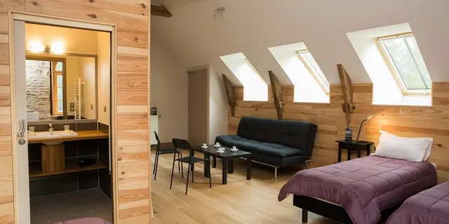 Domaine des Hayes_Maxent_La Basse Cour_chambre_2