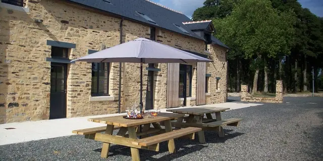 Domaine des Hayes_Maxent_Léquinais Familial_terrasse