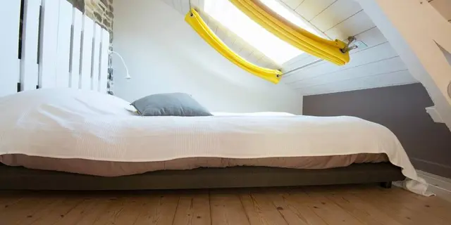 Duplex en Brocéliande_Plélan le Grand_salon_chambre