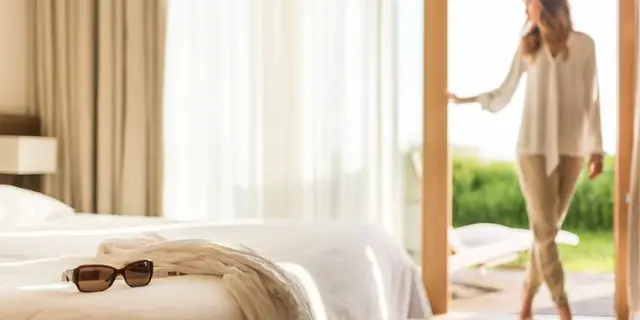 EcoHotelSpa-YRocher1 (1)