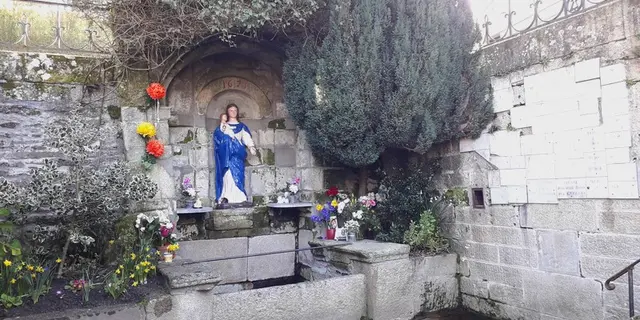 Fontaine Notre-Dame du Roncier - Josselin