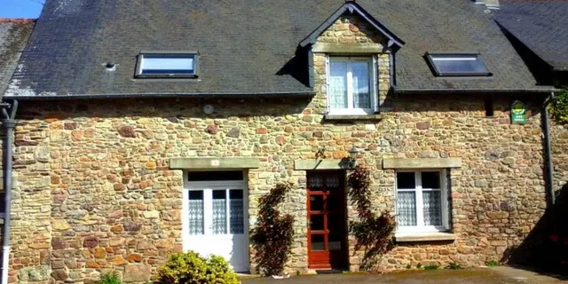Gîte Nature et Contes_Maxent_façade