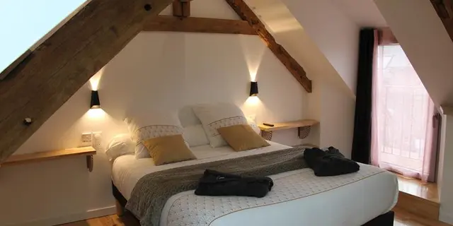 Gite A la memoire de Merlin - La Table ronde