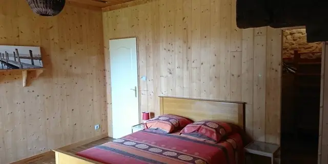 Gite-Ar-Merglet-Maxent-chambre3-2
