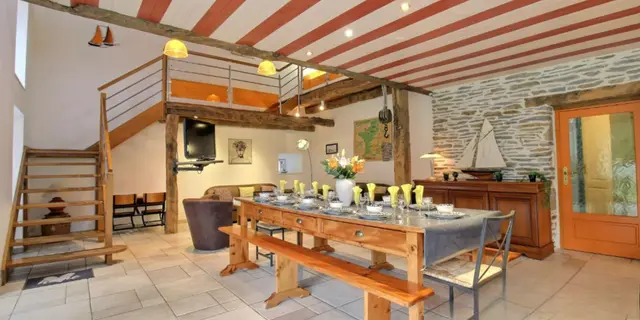 Gite_Boirie_salle_a_manger_4