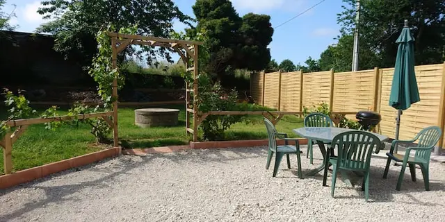 Gîte au fil des saisons_Bréal_extérieur1