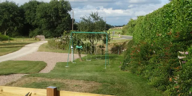 Gîte aux portes de Brocéliande_jeux enfants
