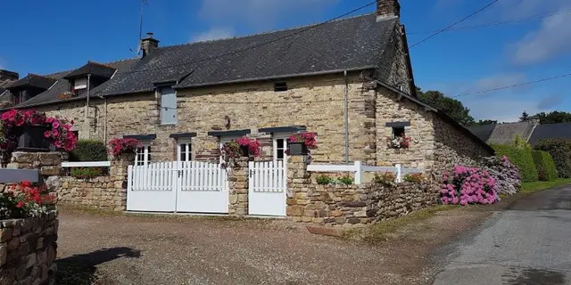 Gîte les doigts de Fée_Paimpont_extérieur