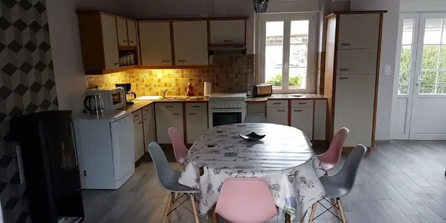 Gîte les doigts de Fées_Paimpont_Pièce de vie - cuisine
