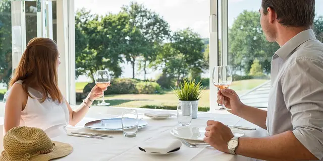 Restaurant - Les Chevaliers - vue sur lac - Ploërmel - Brocéliande - Bretagne