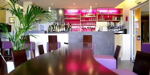 Hôtel.com et restaurant L'Ardoise