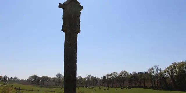 Croix en face Ligouyer