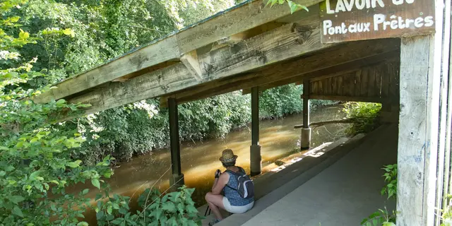 Lavoir du Pont aux prêtres Saint Gonlay