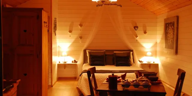 Intérieur cabane la bourousais - MAURE DE BRETAGNE