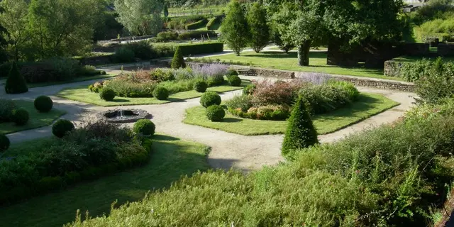 Jardin des Evêques-St Malo de Beignon-Brocéliande-Bretagne