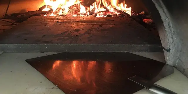 KB Pizza_Paimpont_four à bois