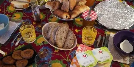 La bonne table de Laurence_Plélan le Grand_pdj_vue2
