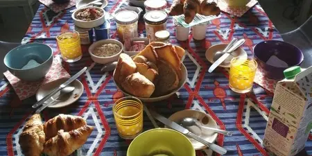 La bonne table de Laurence_Plélan le Grand