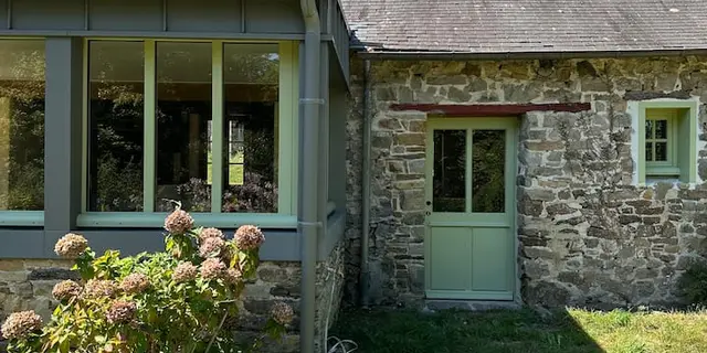 Maison depuis la cuisine