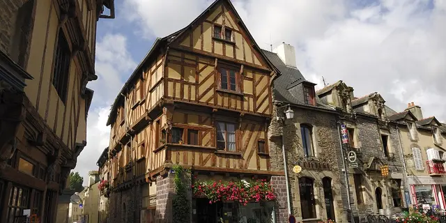 Malestroit Bouffay maison du Pélican