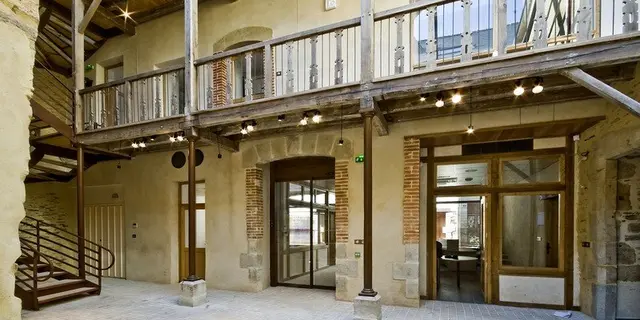 Malestroit Pass'Temps cour intérieure